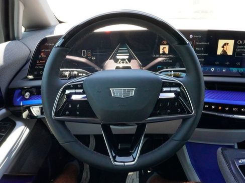 New 2027 Cadillac Optiq Luxury AWD/4WD image 17