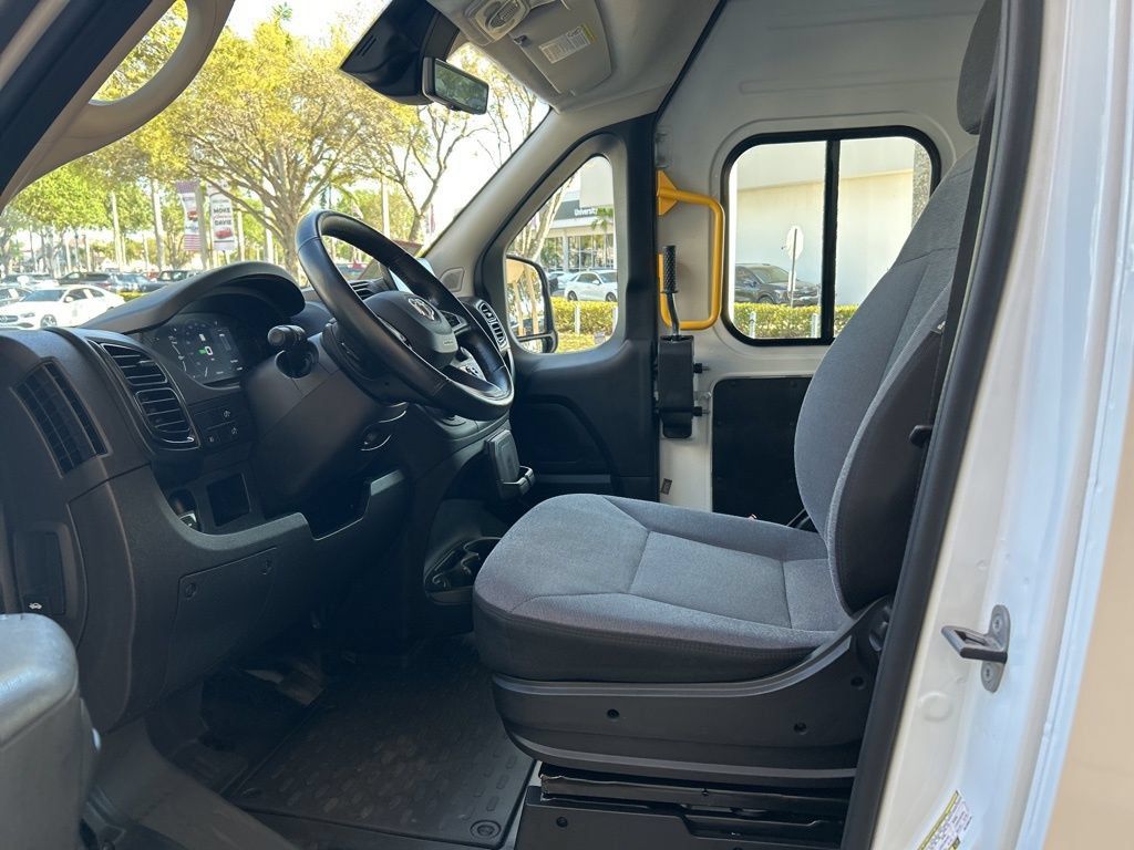 Used 2024 RAM ProMaster 3500 w/ Delivery Van Package FWD image 6