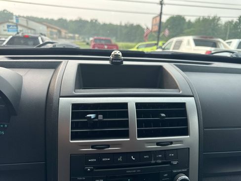 Used 2011 Dodge Nitro Heat w/ Popular Equipment Group AWD/4WD image 31