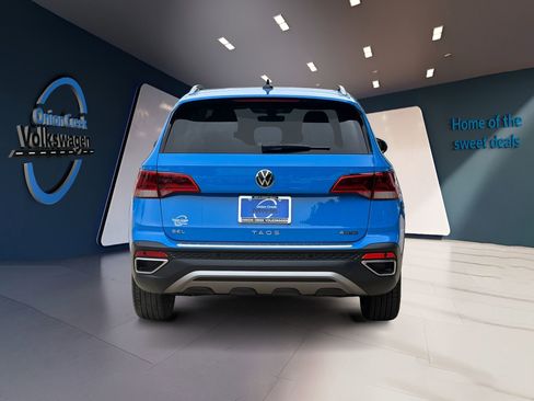 Used 2023 Volkswagen Taos SEL AWD/4WD image 4
