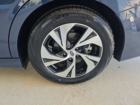 Certified 2025 Subaru Legacy Premium AWD/4WD image 37