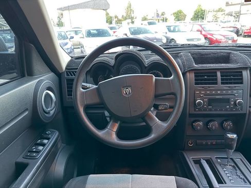 Used 2008 Dodge Nitro SXT image 13