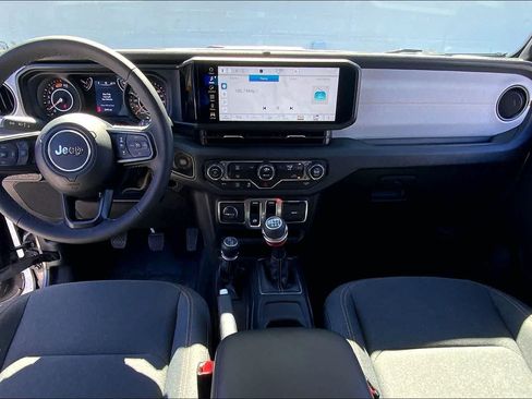 Used 2025 Jeep Wrangler Sport AWD/4WD image 10