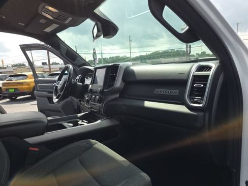 Used 2019 RAM 1500 Big Horn AWD/4WD image 39