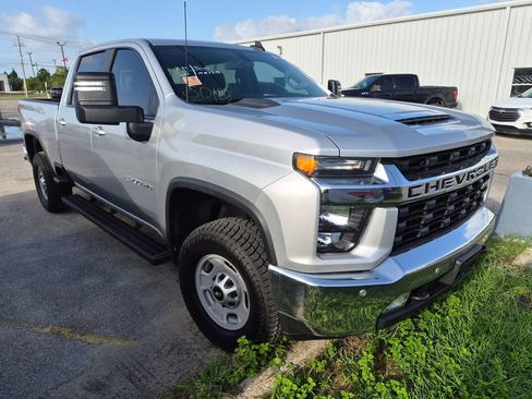 Used 2021 Chevrolet Silverado 2500 LT w/ All Star Edition AWD/4WD image 3