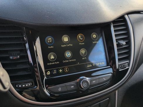 Used 2019 Chevrolet Trax LT image 25