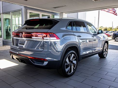 New 2026 Volkswagen Atlas Cross Sport SE image 19