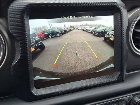 Certified 2023 Jeep Wrangler Unlimited Rubicon 4xe w/ Cold Weather Group image 20