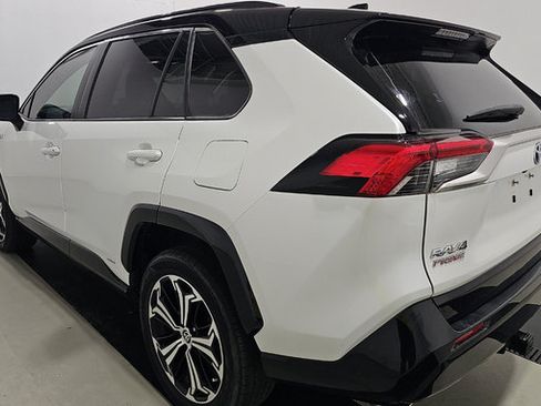 Used 2023 Toyota RAV4 XSE w/ Weather Package AWD/4WD image 4