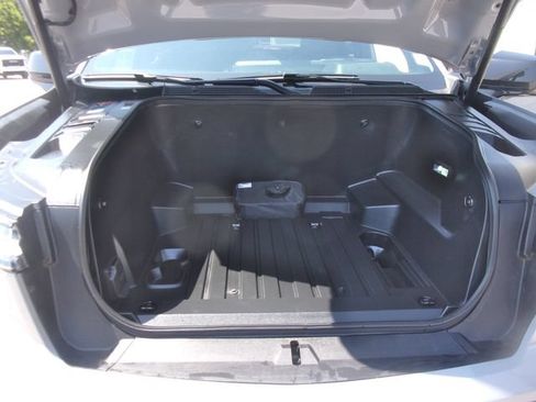 Used 2025 Chevrolet Silverado EV RST AWD/4WD image 23