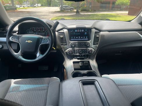 Used 2019 Chevrolet Tahoe LS RWD image 16