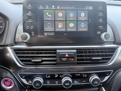 Used 2019 Honda Accord Sport image 13