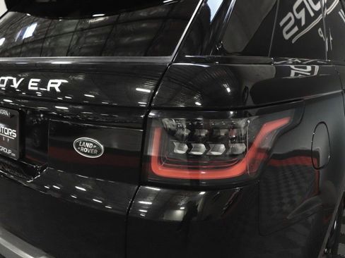 Used 2022 Land Rover Range Rover Sport SE AWD/4WD image 8