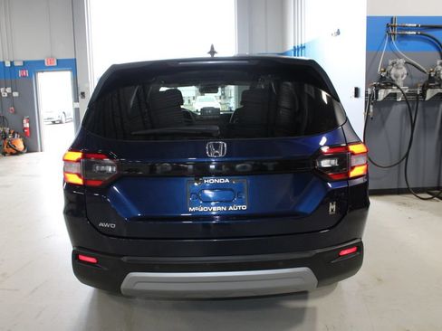 Used 2025 Honda Pilot EX-L image 25