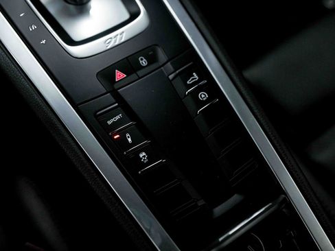 Used 2017 Porsche 911 Carrera image 54