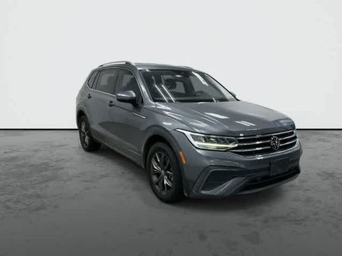 Used 2022 Volkswagen Tiguan SE FWD image 6