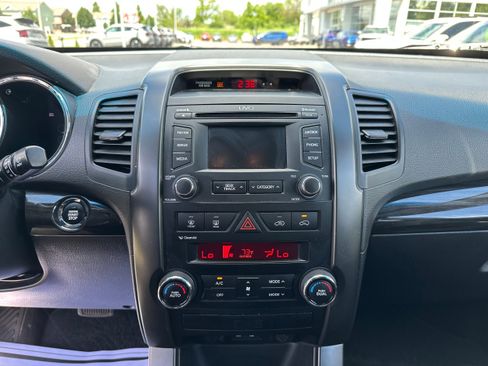 Used 2012 Kia Sorento EX AWD/4WD image 27