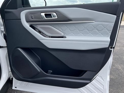 New 2026 Ford Explorer Platinum w/ LUX Leather Package AWD/4WD image 20