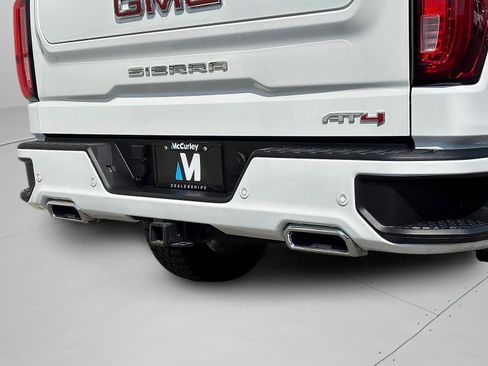 Used 2025 GMC Sierra 1500 AT4 w/ AT4 Premium Package AWD/4WD image 7