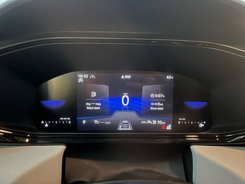 Certified 2025 Volkswagen Taos S AWD/4WD image 22