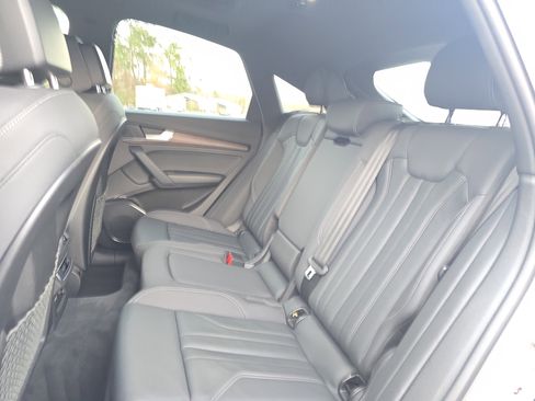 Certified 2022 Audi Q5 2.0T Premium w/ Convenience Package image 14