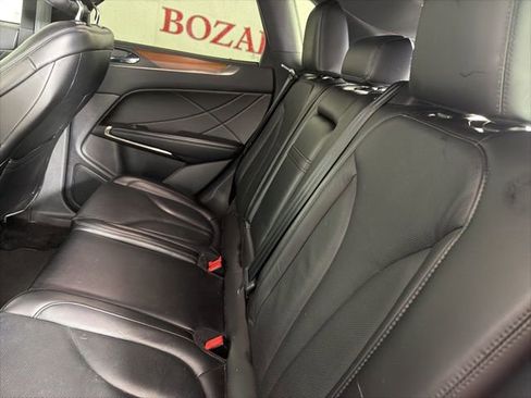 Used 2017 Lincoln MKC Reserve image 13