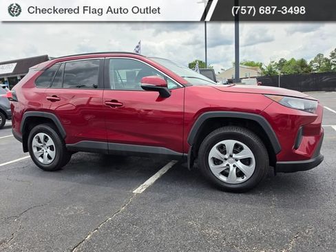 Used 2021 Toyota RAV4 LE AWD/4WD image 10