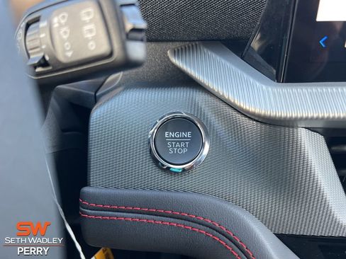 New 2026 Ford Explorer ST-Line w/ ST-Line Street Pack image 22