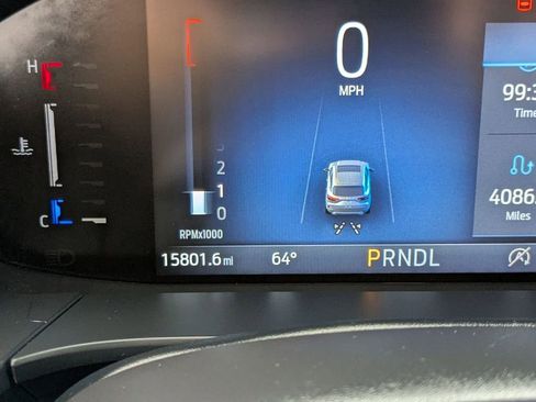 Used 2025 Ford Escape ST-Line image 19