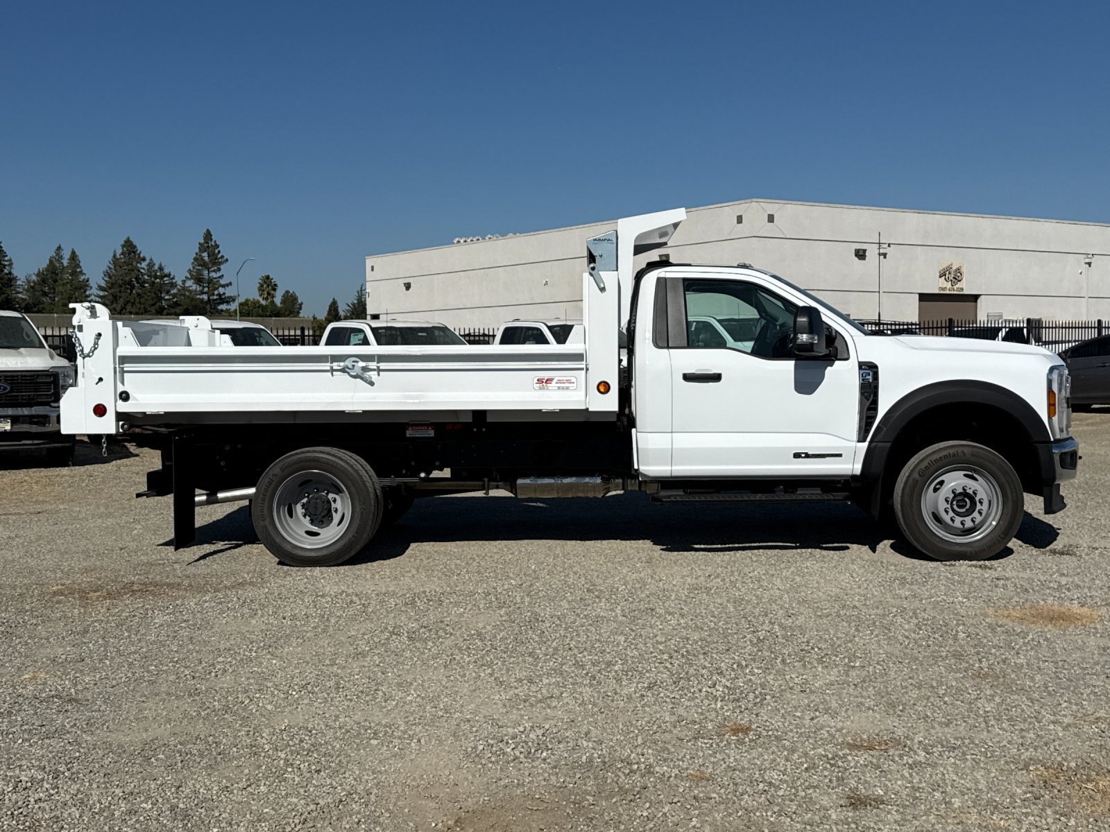 New 2026 Ford F550 4x4 Regular Cab Super Duty image 3