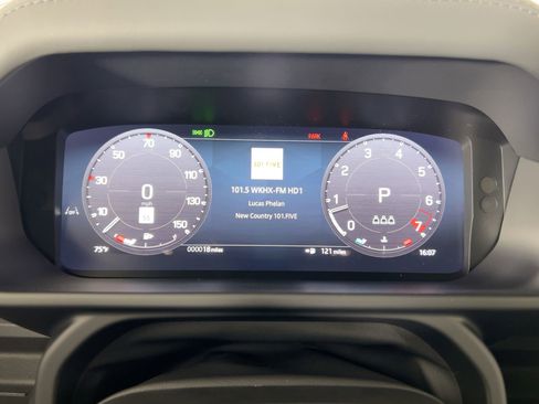 New 2026 Land Rover Defender 110 S image 18