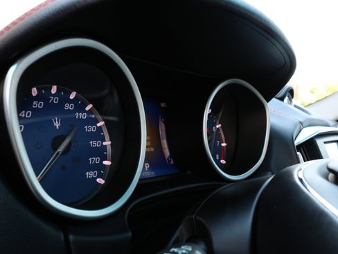 Used 2016 Maserati Ghibli S Q4 image 28