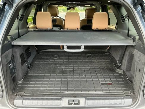 Used 2023 Land Rover Discovery S R-Dynamic AWD/4WD image 35