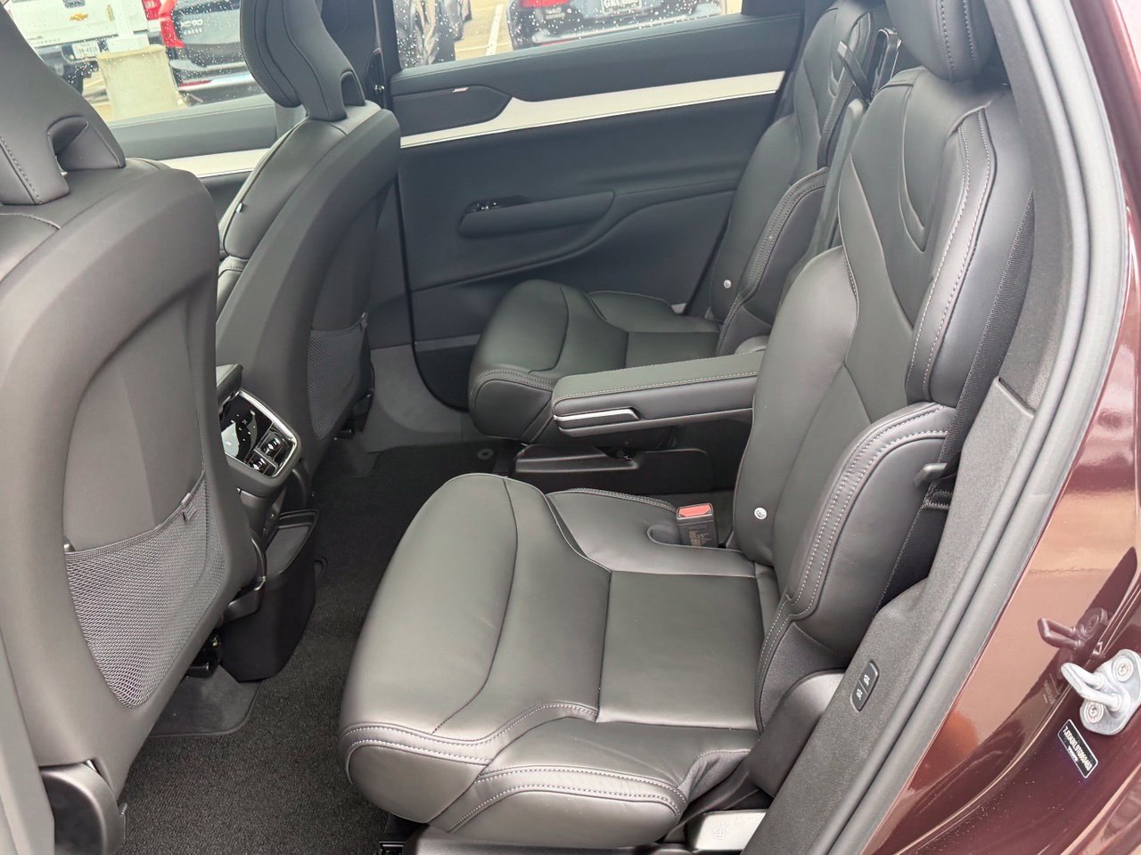 New 2026 Volvo EX90 Ultra AWD/4WD image 14