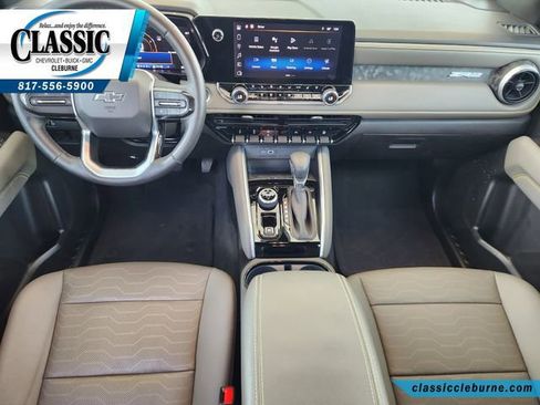Used 2024 Chevrolet Colorado ZR2 w/ ZR2 Convenience Package III AWD/4WD image 2
