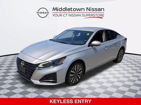 Used 2023 Nissan Altima 2.5 SV AWD/4WD image 8