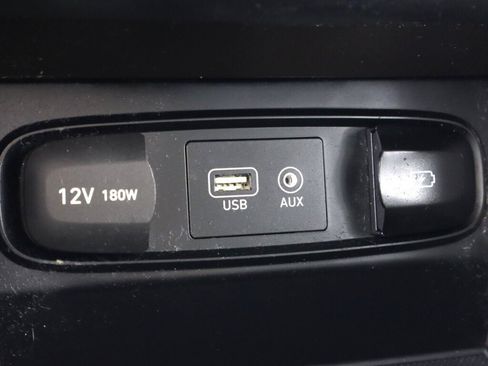 Used 2019 Hyundai Santa Fe SE AWD/4WD image 23