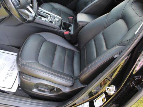Used 2023 MAZDA CX-5 AWD 2.5 S w/ Premium Package image 16
