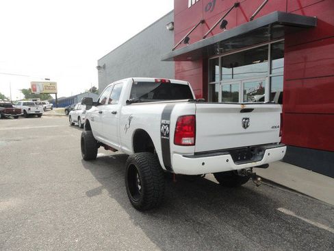 Used 2015 RAM 2500 ST w/ SXT Appearance Group AWD/4WD image 3
