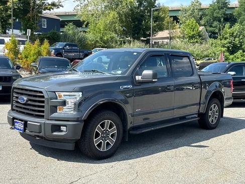 Used 2017 Ford F150 XLT w/ Equipment Group 302A Luxury AWD/4WD image 3