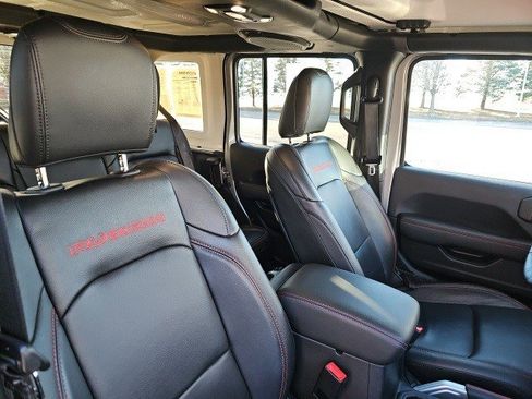Used 2021 Jeep Wrangler Unlimited Rubicon image 12