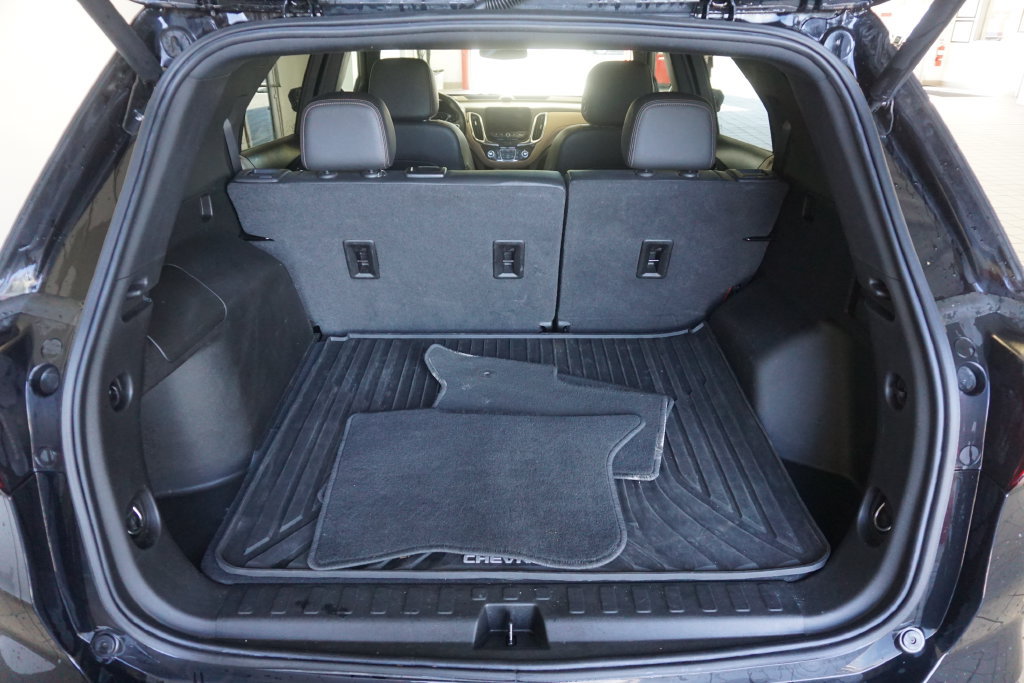 Used 2022 Chevrolet Equinox Premier AWD/4WD image 16