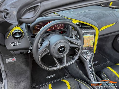 Used 2022 McLaren 720S Performance image 30