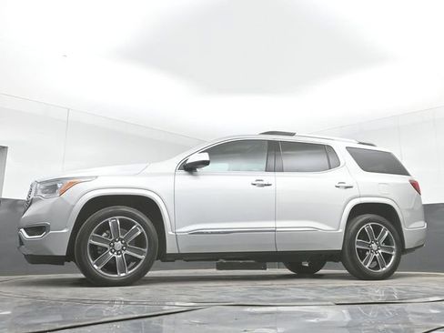 Used 2017 GMC Acadia Denali FWD image 46