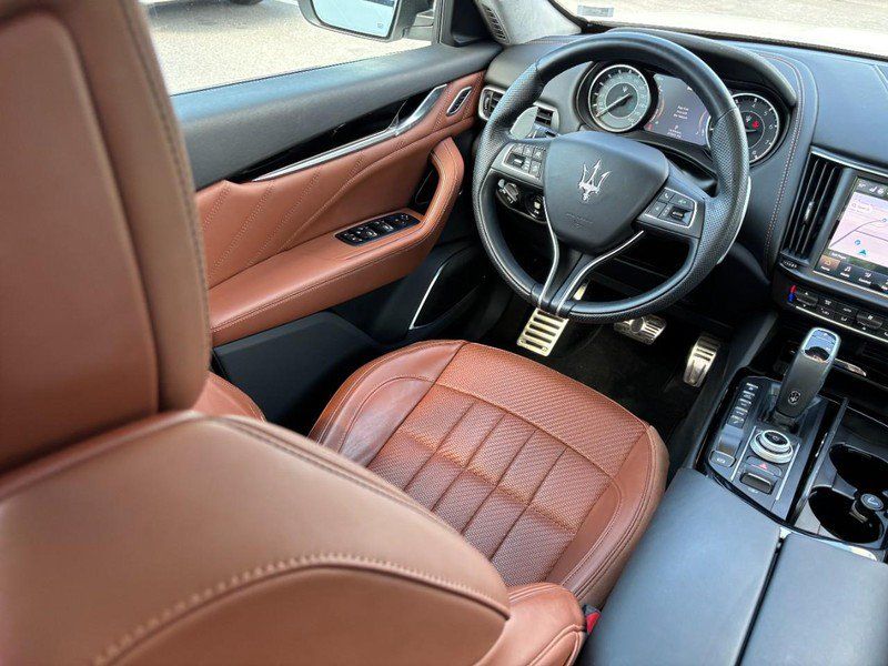Used 2022 Maserati Levante Modena AWD/4WD image 12