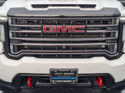 Used 2021 GMC Sierra 2500 AT4 w/ AT4 Premium Plus Package image 9