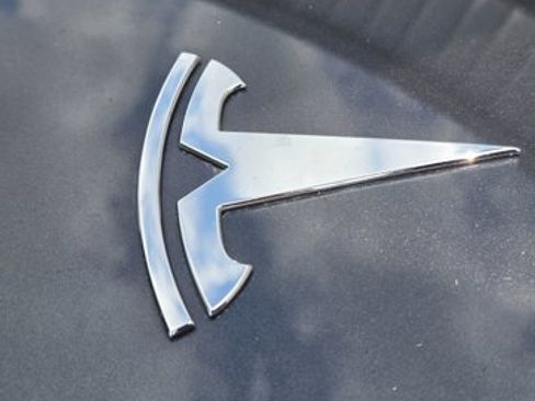 Used 2020 Tesla Model 3 Long Range AWD/4WD image 7