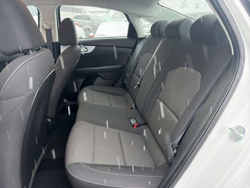 Used 2023 Kia Forte LXS image 13