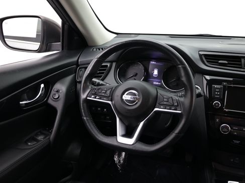 Used 2018 Nissan Rogue SL FWD image 30