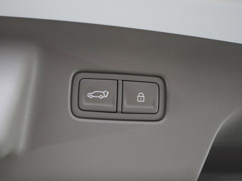 Used 2026 Hyundai Palisade SEL Premium image 18